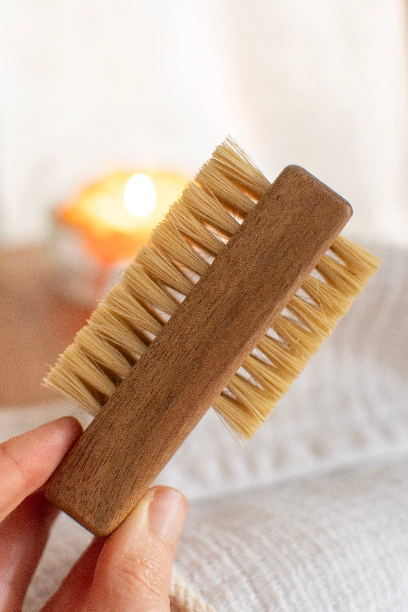 Nail Brush - Acacia Wood