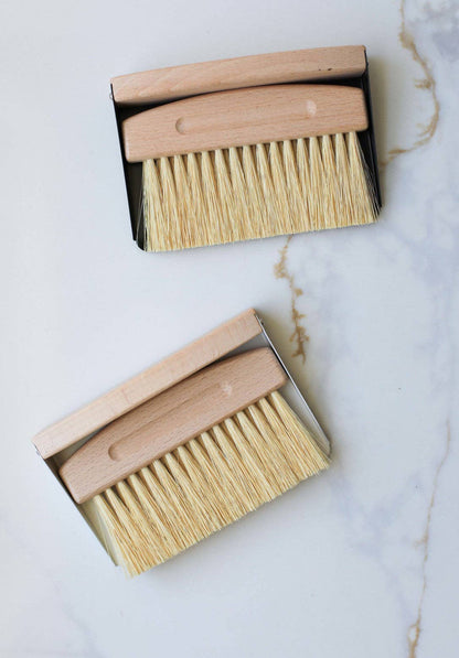 Mini Broom and Dustpan Set: Sisal- white