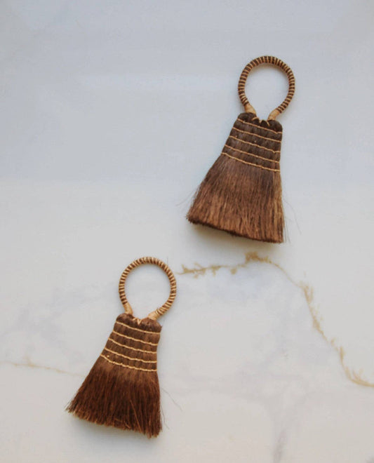 Mini Palm Fiber Brush with Handle