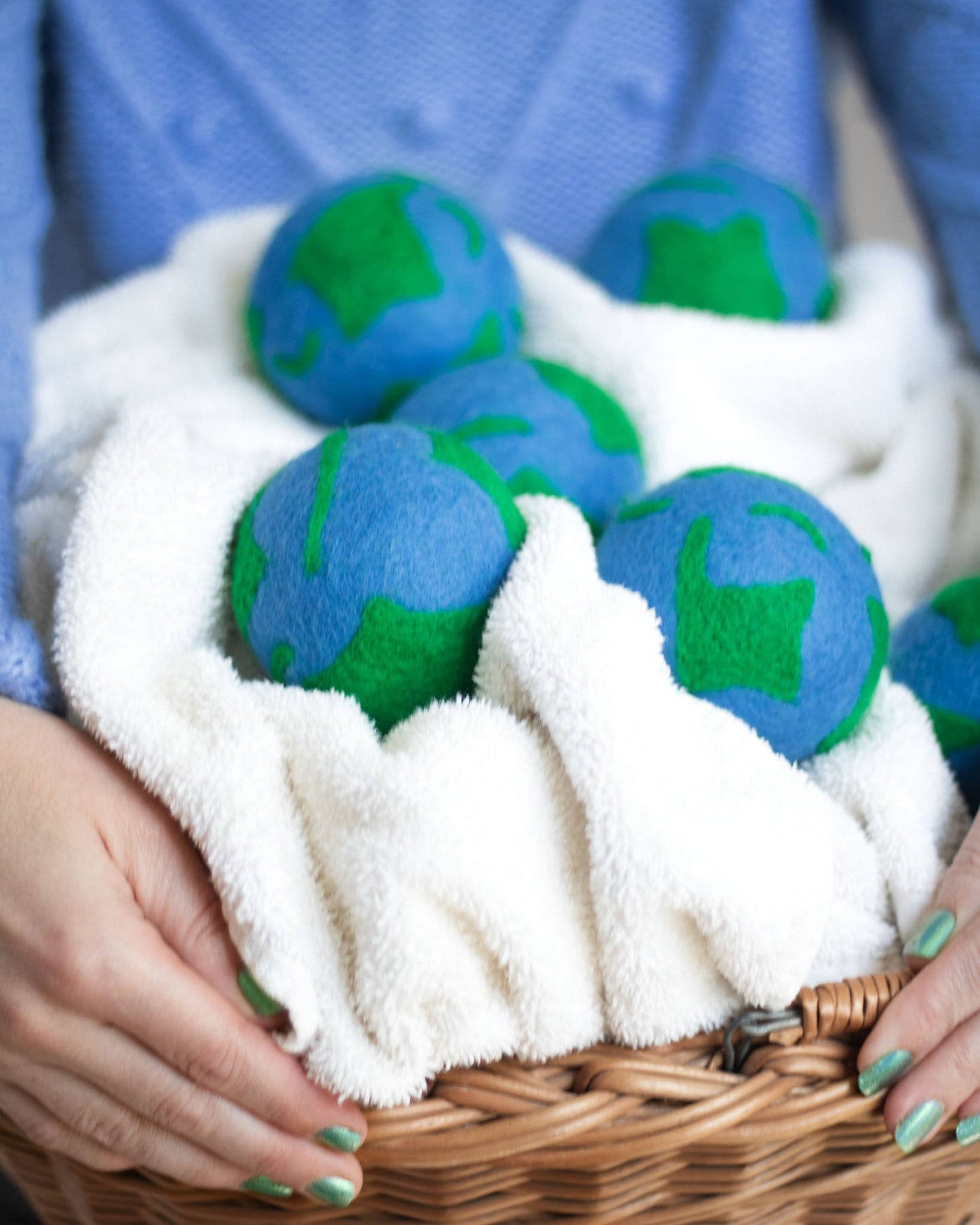 Mama Earth Eco Wool Dryer Balls: PACKAGE FREE
