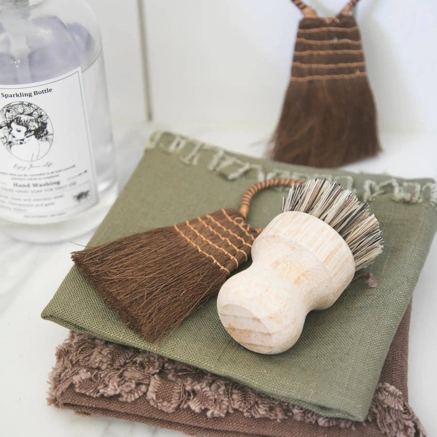 Wood Palm Brush: Pot Scrubber