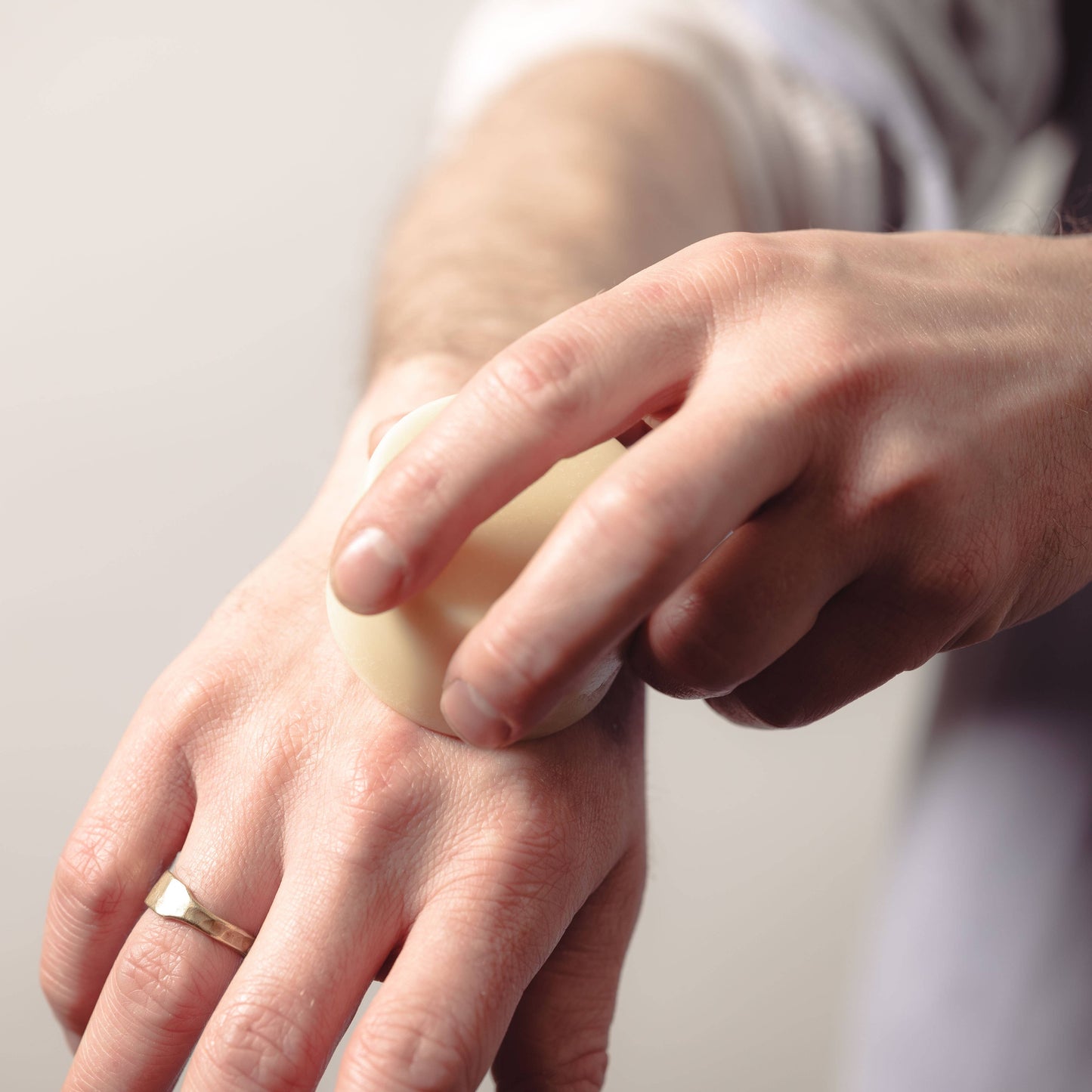 Solid Lotion Bar for Deep Hydration