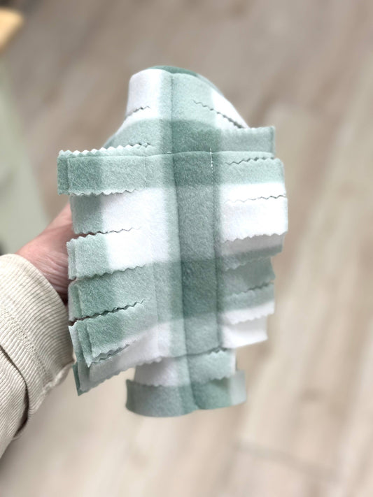 Reusable Duster Cover : Green Gingham